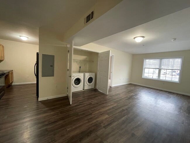 Building Photo - 20 Sentinel Court