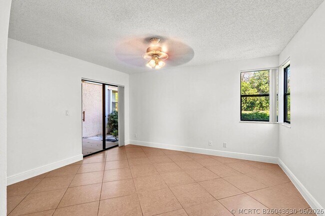 Building Photo - 5701 Riverside Dr