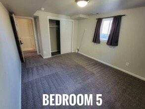 Building Photo - 1630 Shasta Dr