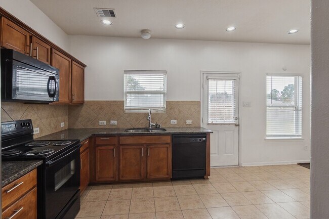 Building Photo - 7459 Tonsley Springs Dr