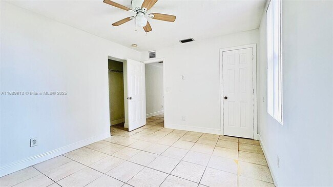 Building Photo - 2099 NW 26th Ave