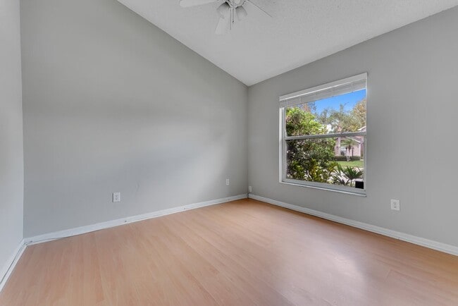 Building Photo - 8042 Tabby Ln