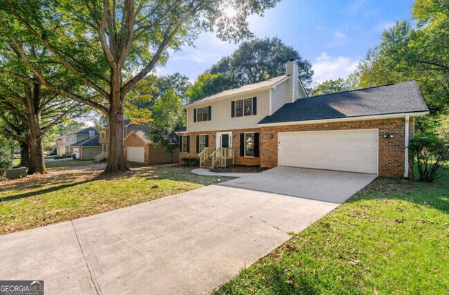 Building Photo - 1432 Fieldgreen Overlook