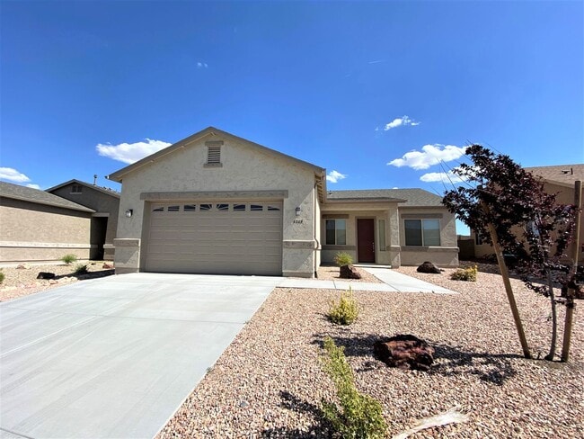 Primary Photo - 6209 E Bower Ln