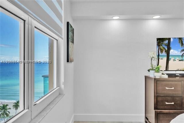 Building Photo - 2501 S Ocean Dr