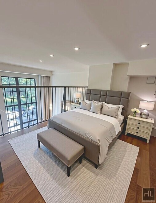 Building Photo - 25 Bruckner Blvd