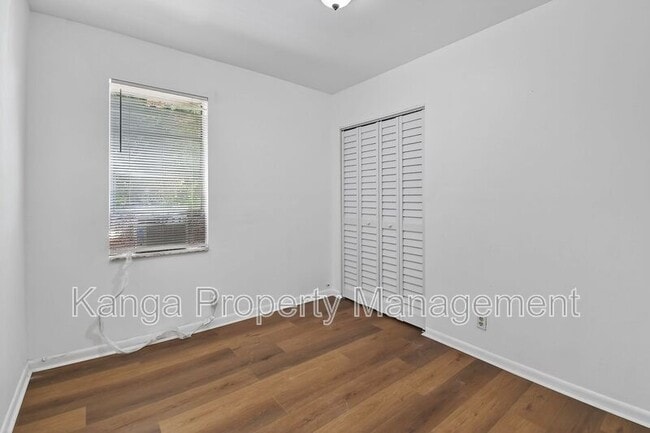 Building Photo - 635 6th St