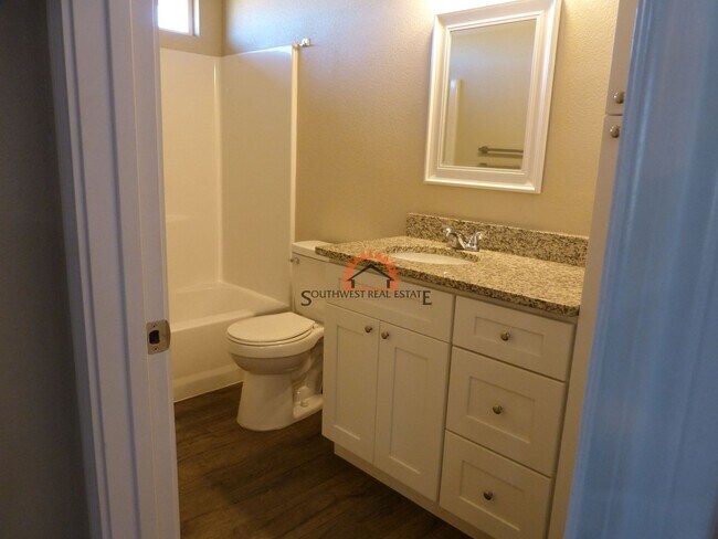 Building Photo - 1313 Mission Dr