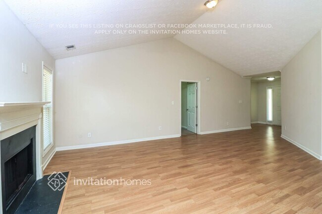 Building Photo - 305 Cole Creek Dr