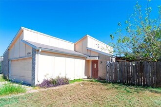 Building Photo - 12356 Newbrook Dr