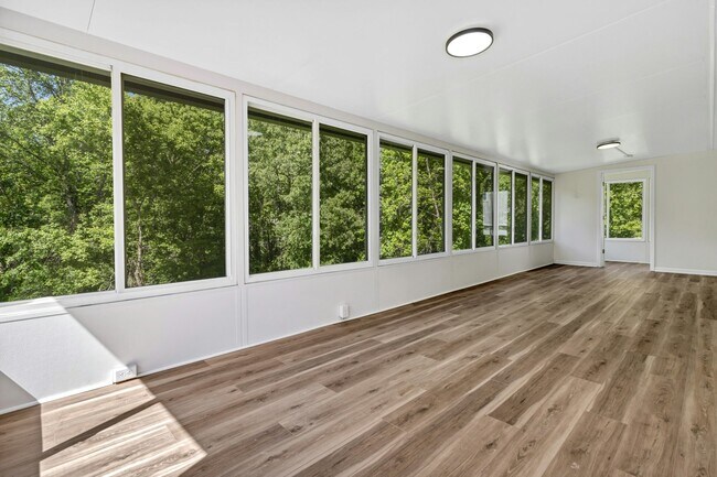 Building Photo - 38 Hi Alta Ave