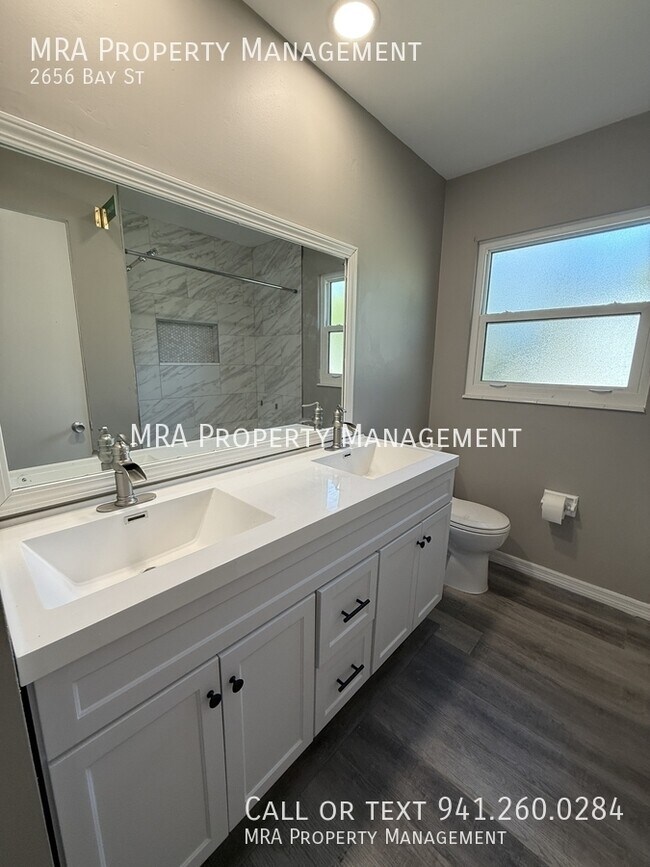 Building Photo - 2656 Bay St