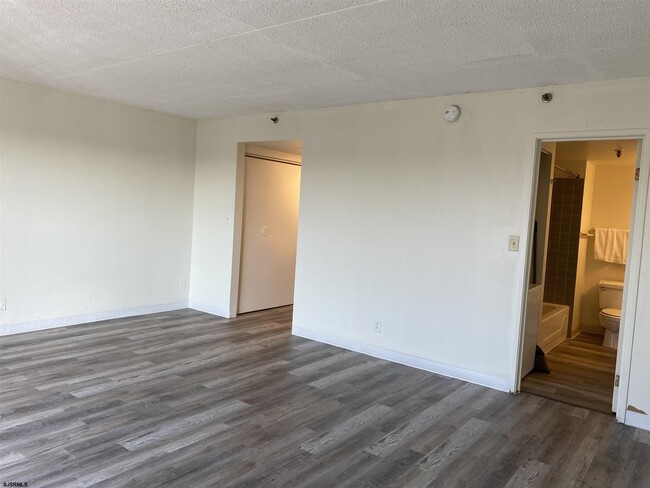 Building Photo - 655 Absecon Blvd