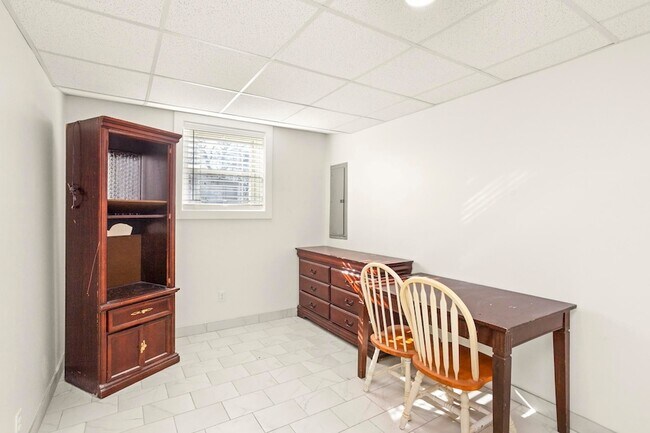 Building Photo - 312 Paragon Mills Rd