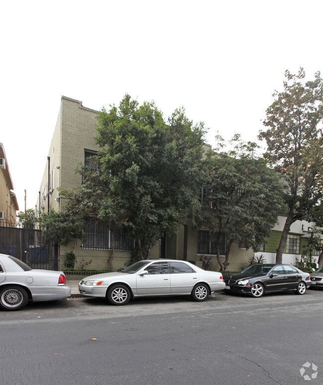 Building Photo - La Fleur Apartments