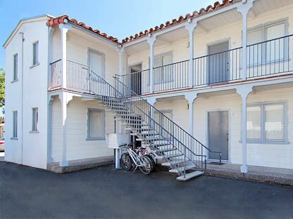 Primary Photo - 670 Live Oak Ave