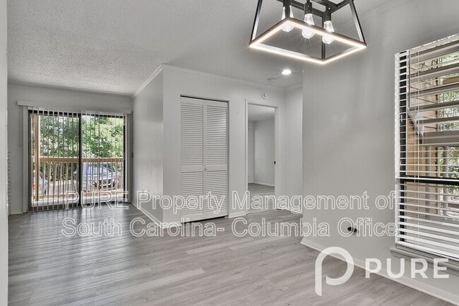 Building Photo - 207 Weddell St