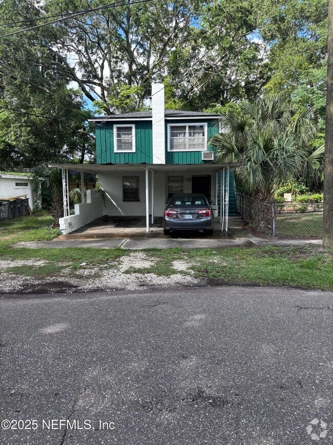 Building Photo - 1746 Ingleside Ave