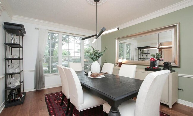 Building Photo - 12123 Mill Stream Way
