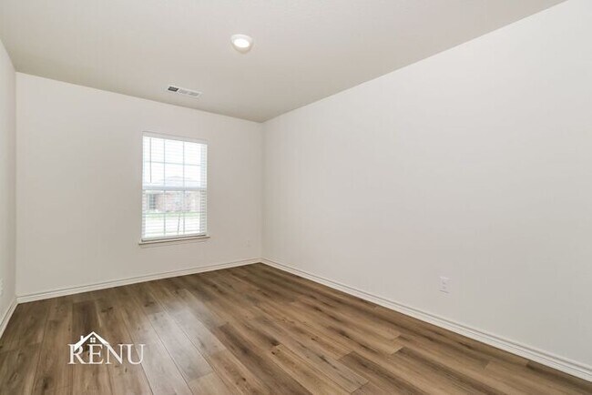 Building Photo - Coming Soon!