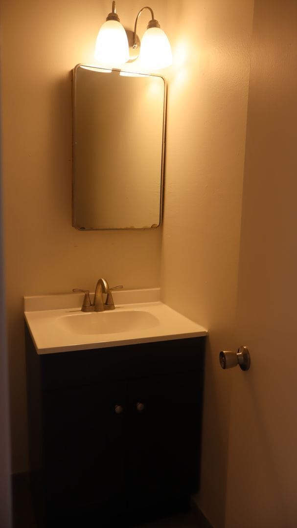 Building Photo - Cute House in Town