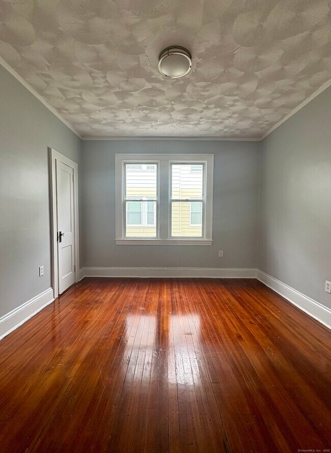 Building Photo - 46 Westbourne Pkwy
