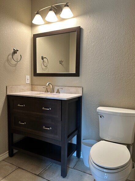 Building Photo - 2101 S 7th St