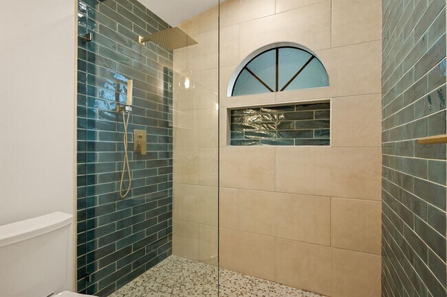 Building Photo - 7302 Potters Trail