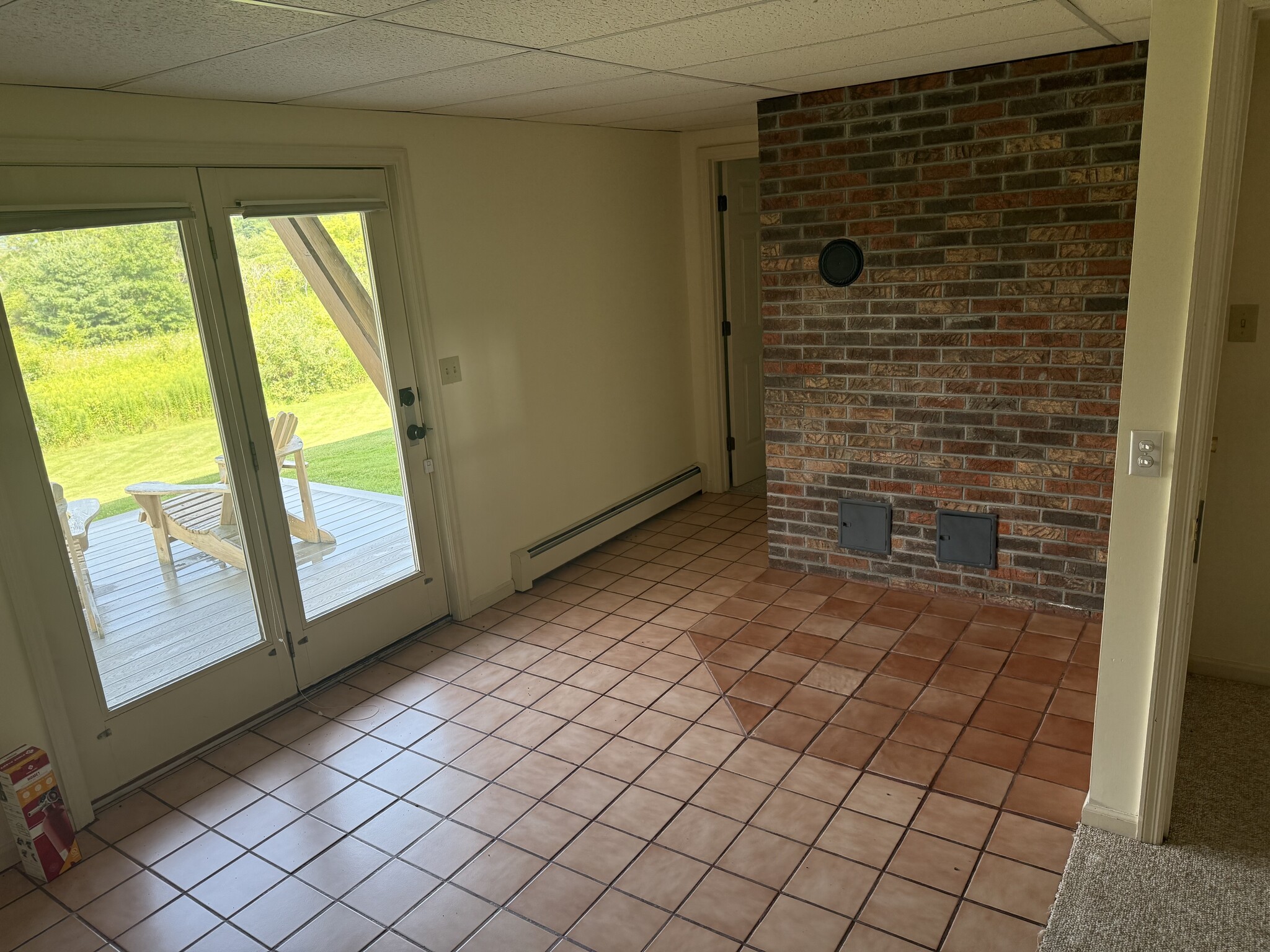 Building Photo - 243 Eastview Cir