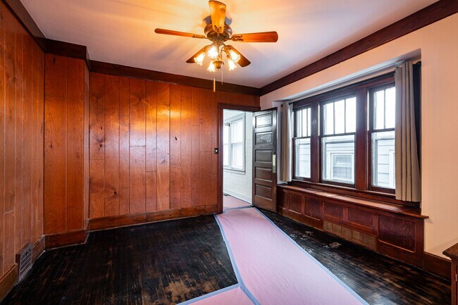 Building Photo - Charming 3-Bed Home in Bayview!  Pets Welcome!