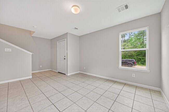 Building Photo - 14774 Bowie Ln