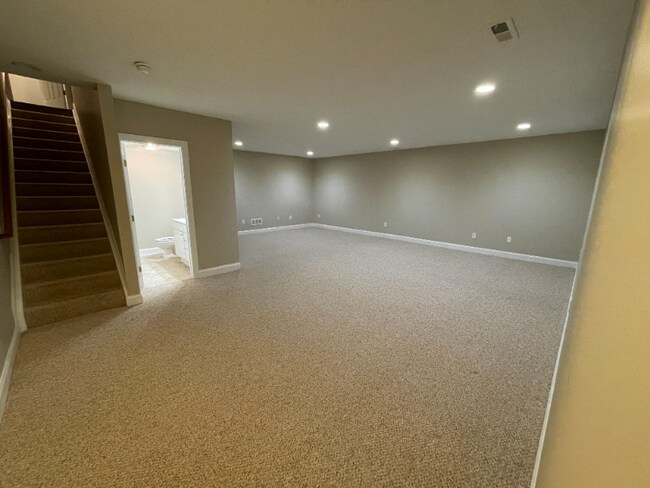 Building Photo - 4090 Hanover Square Pl