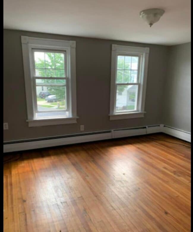 Building Photo - 1816 Scarboro St