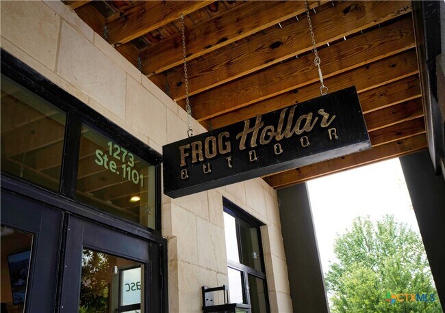 Building Photo - 1208 N Academy Ave