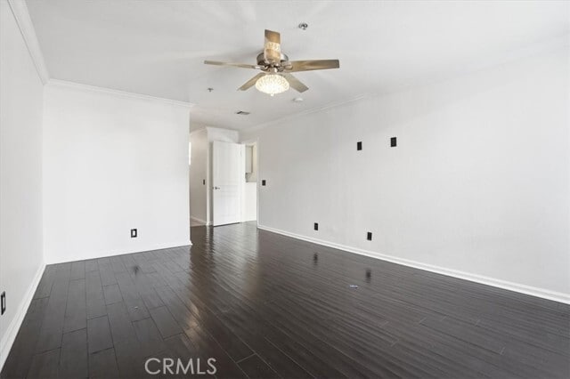 Building Photo - 7320 Hawthorn Ave