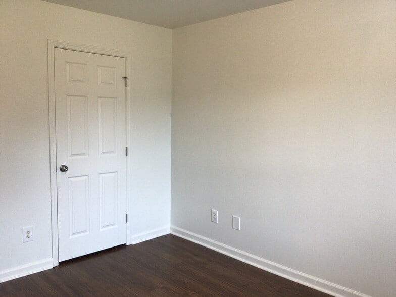 Building Photo - 257 Mayors Ln