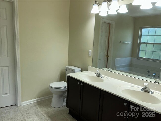 Building Photo - 6217 Chavel Ln