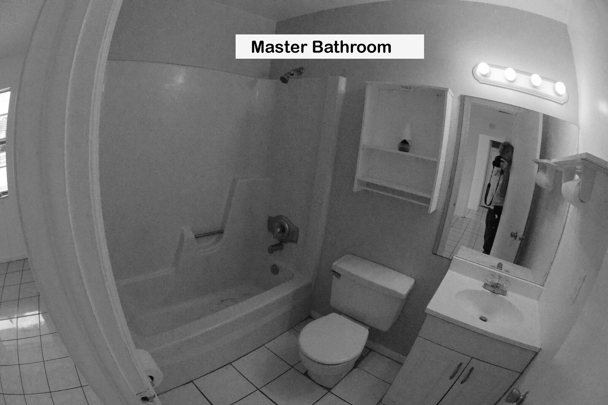 Building Photo - 303 SW 77th Ter