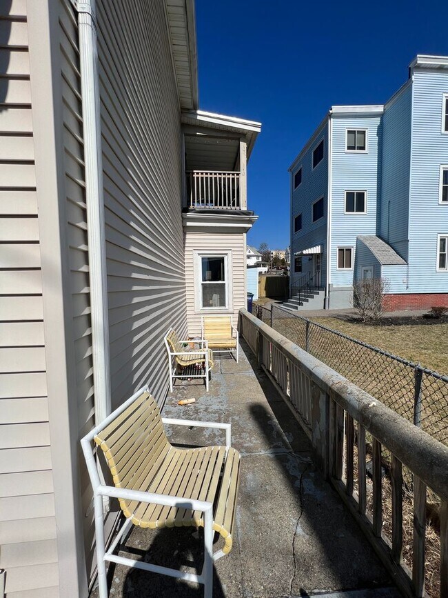 Building Photo - 7 Craigie Terrace