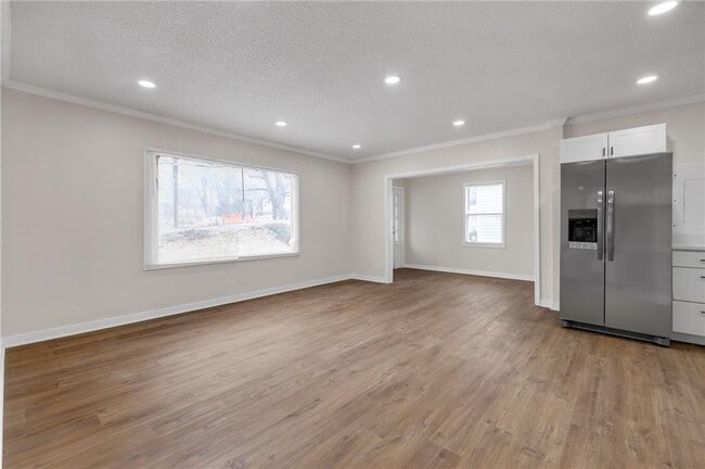 Building Photo - 2060 Baker Rd NW