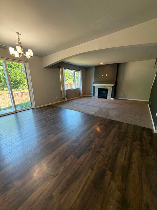 Building Photo - 15550 Chad Dr SE