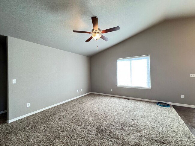 Building Photo - Gorgeous newer home in Timnath