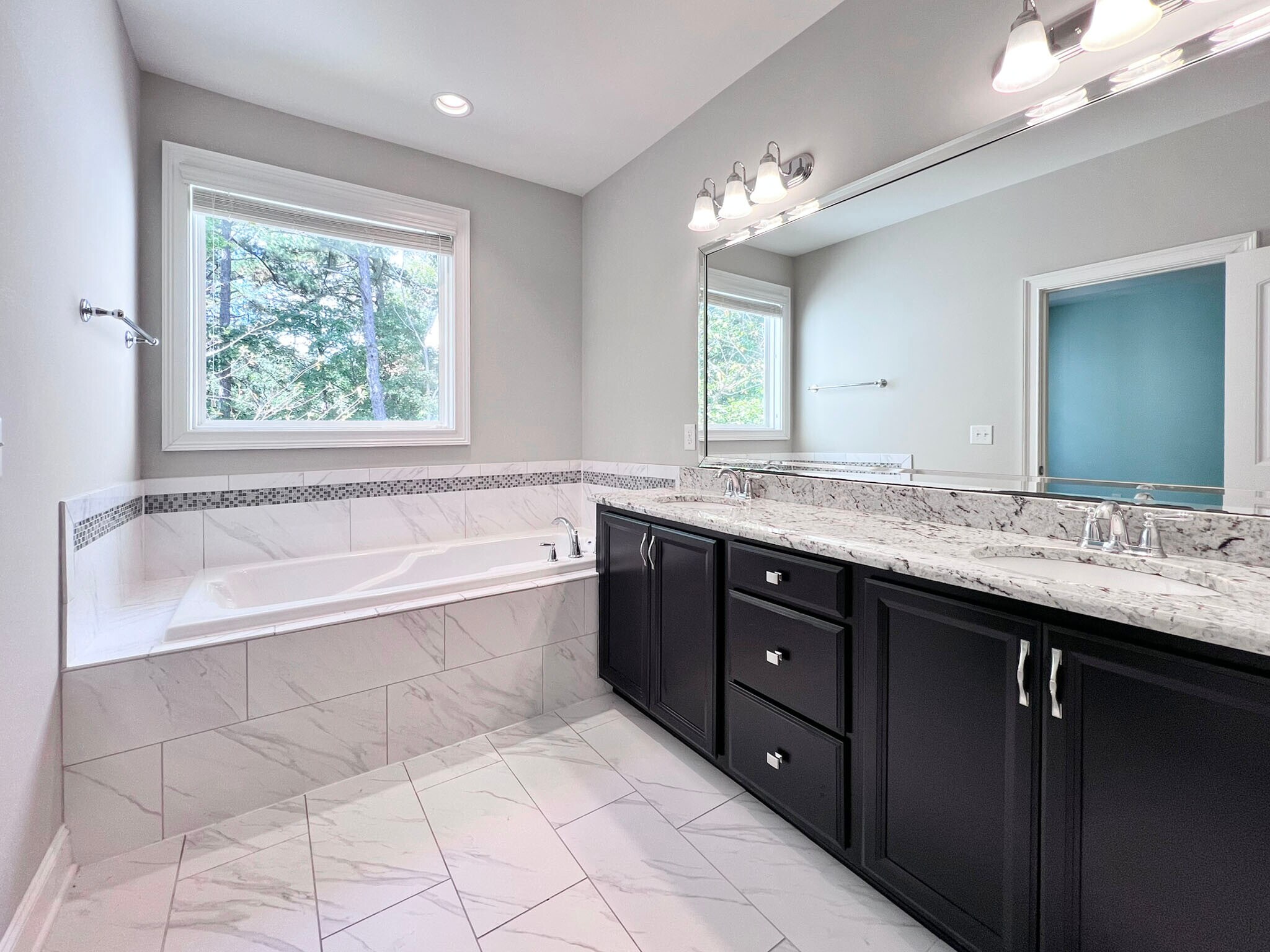 Building Photo - 156 Wildfell Trl