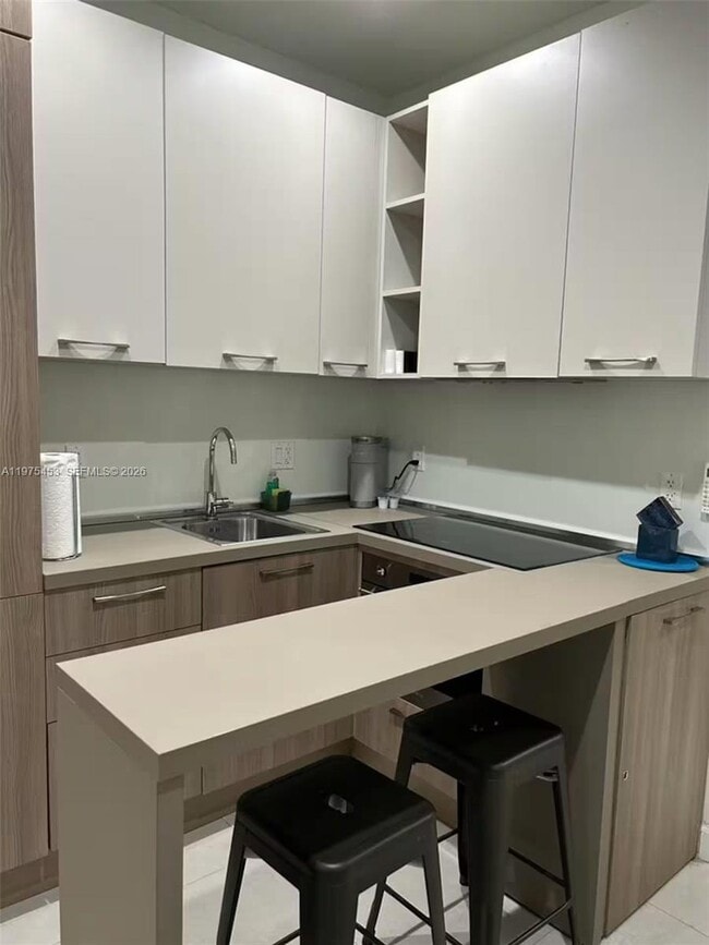 Building Photo - 245 NE 33rd St