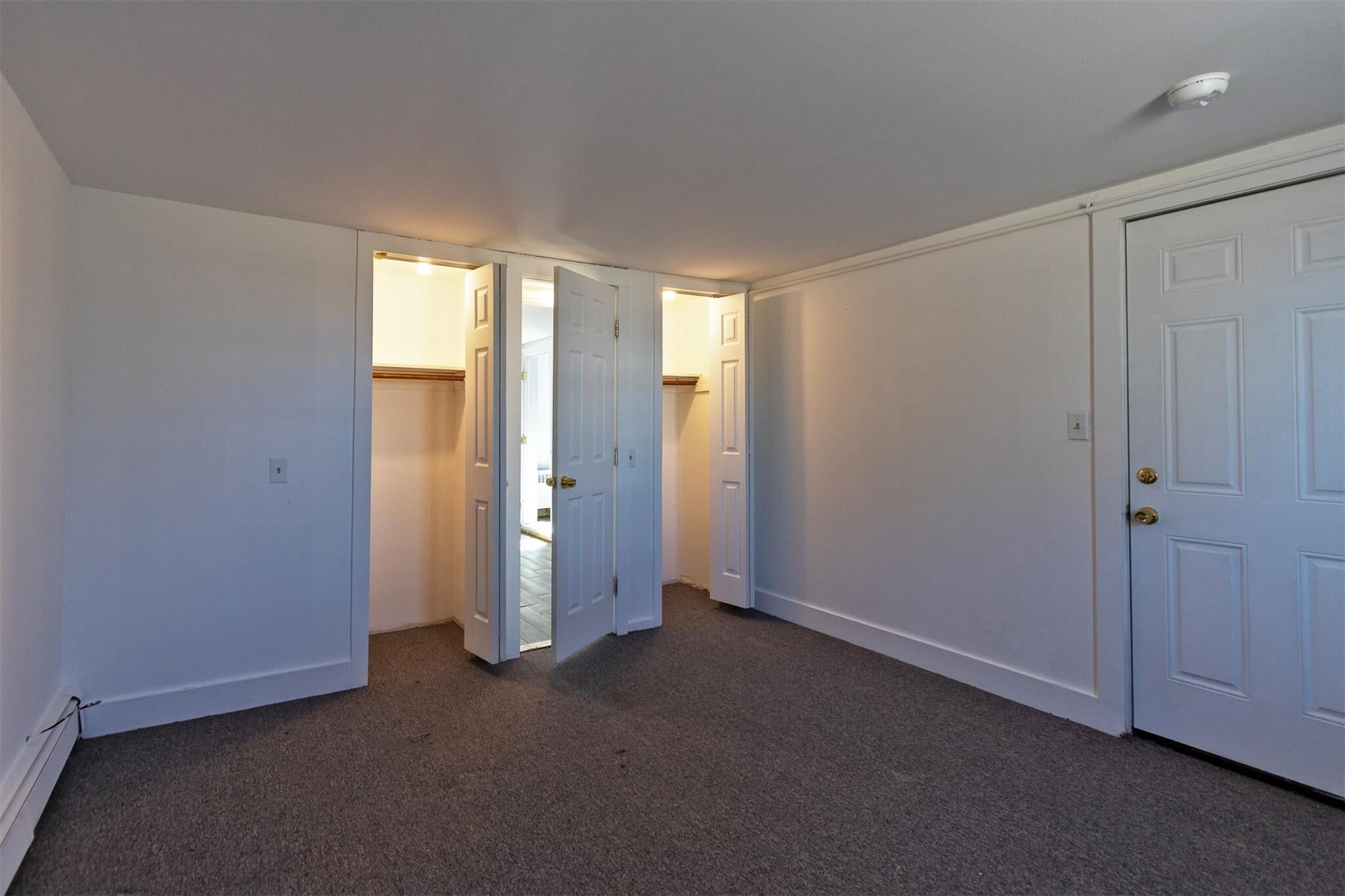 Building Photo - 5625-5639 NY-82