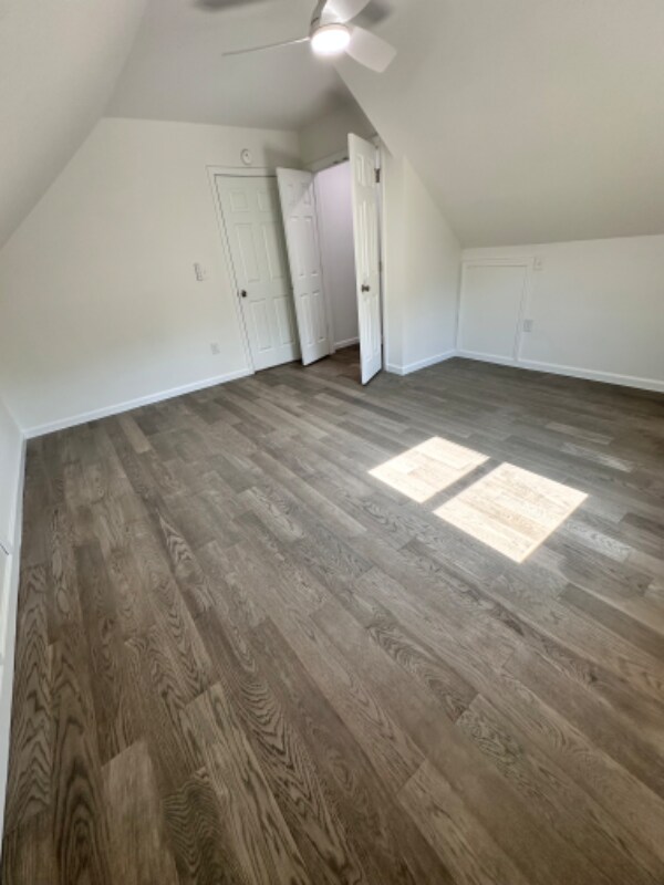 Building Photo - 1300 Hill St