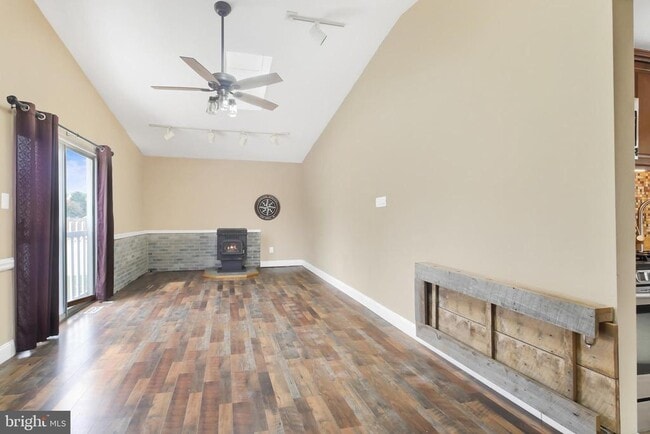 Building Photo - 20 Chester Cir
