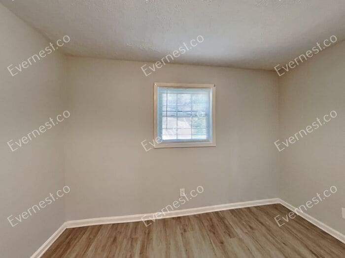 Building Photo - 239 Bellwood Ln