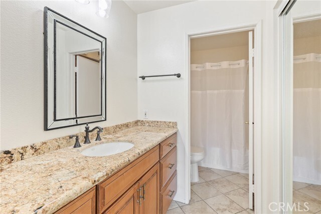 Building Photo - 14 Abrigo