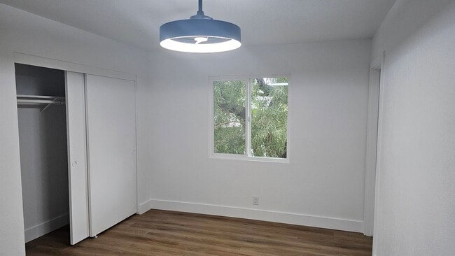 Building Photo - 2869 Los Alamos Ct